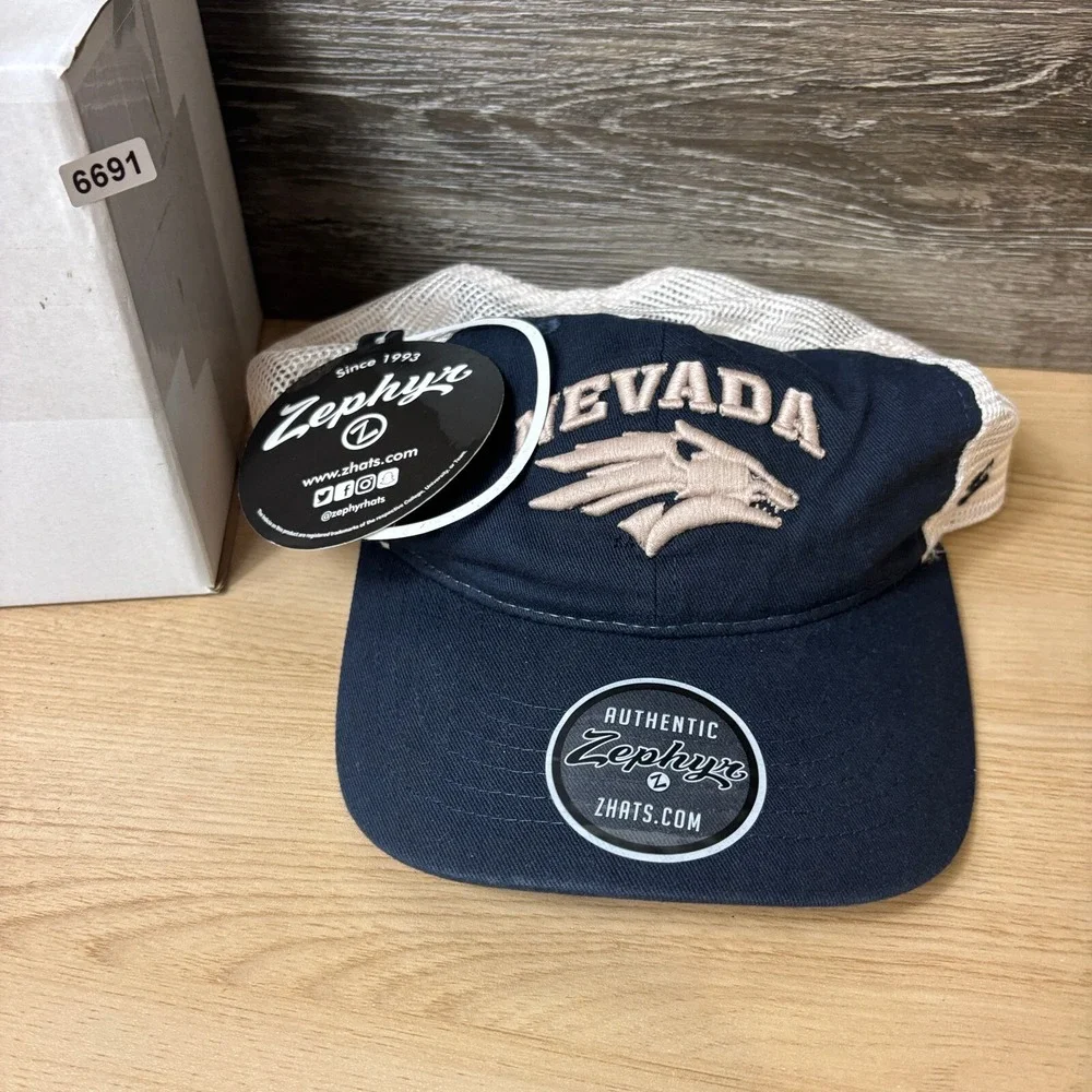 Nevada Wolf Pack Hat Cap Snap Back Blue‎ Wolfpack Zephyr NWT